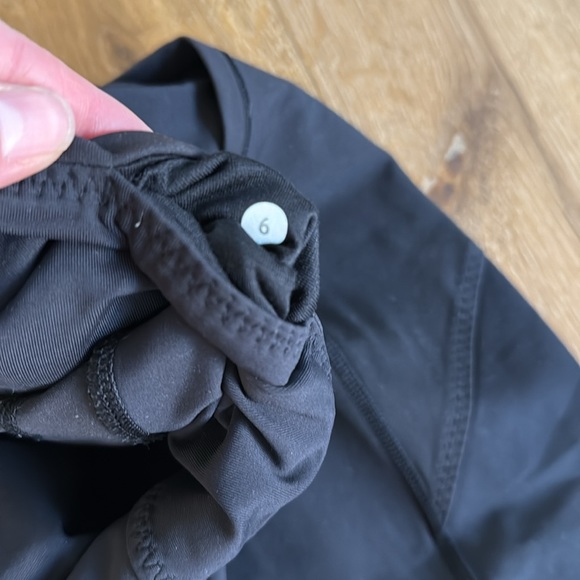 Black High-Waisted Leggings Lulu Lemon Size 6 - Picture 6 of 6